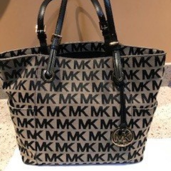👜Michael Kors Tan & Black Tote Bag - Picture 6 of 8